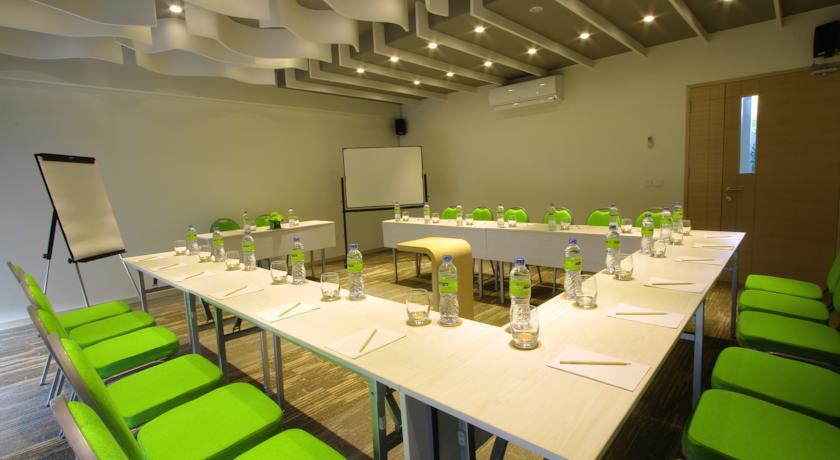 Maxonehotels At Bukit Jimbaran Exterior foto