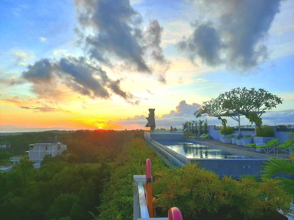 Maxonehotels At Bukit Jimbaran Exterior foto